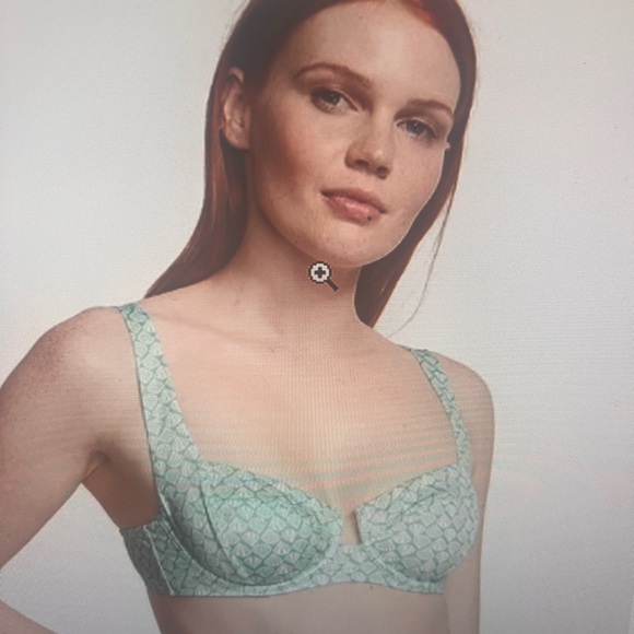 Victoria’s Secret matching swimsuit - Picture 1 of 8